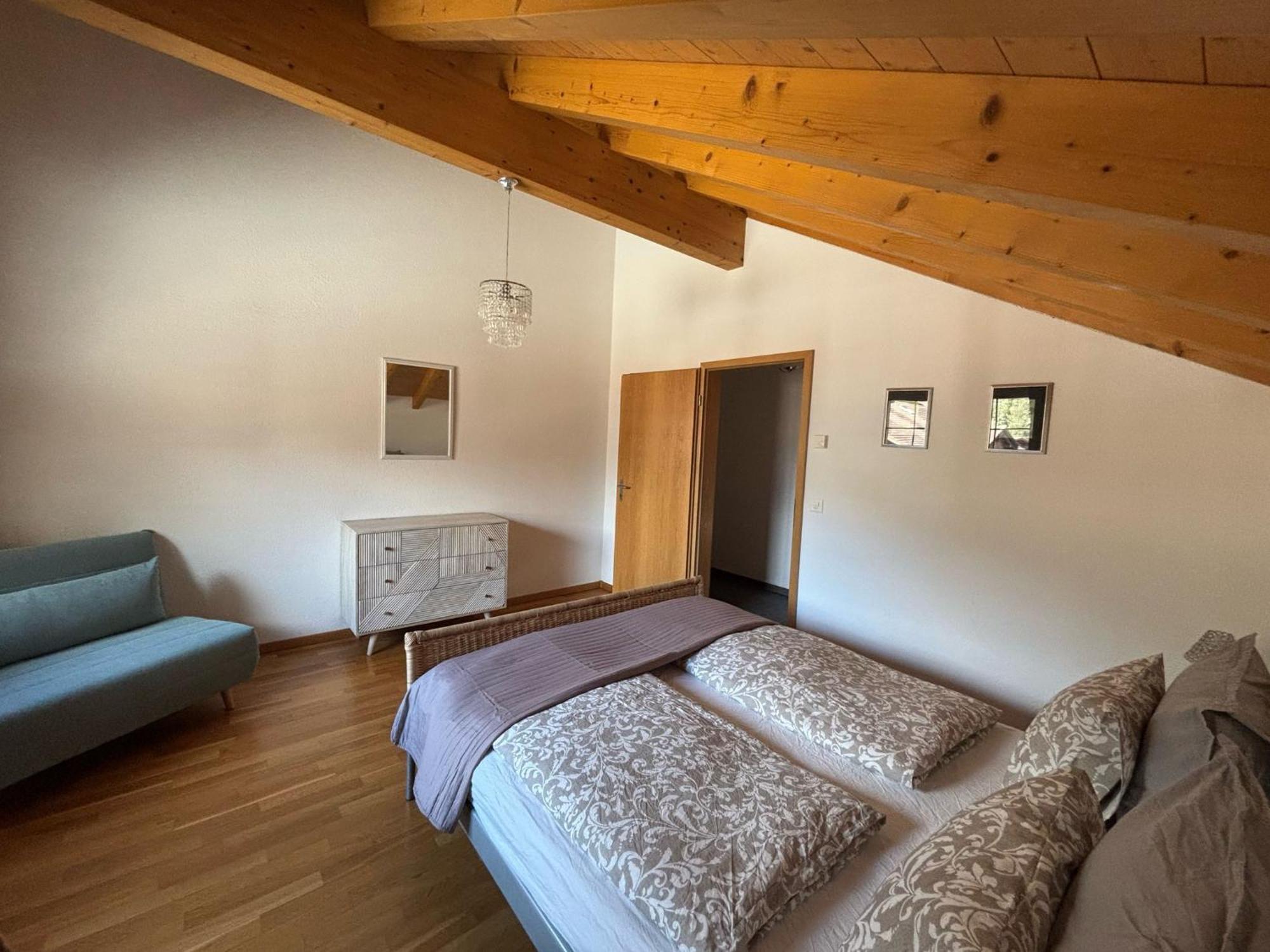 Charming Penthouse Lejlighed Lauterbrunnen Eksteriør billede